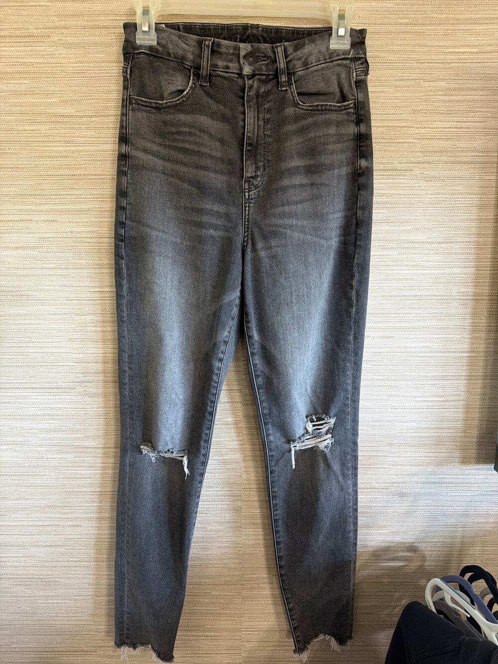 American Eagle Jeans Curvy Highest Rise Jeggings size 6 distressed